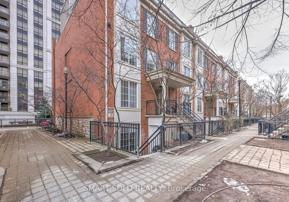 3-everson-drive-north-york-ontario-c13467408