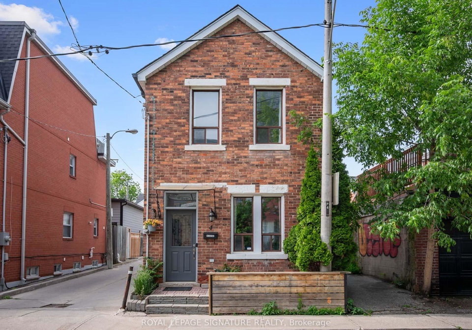 4-whitaker-avenue-toronto-ontario-c13467866