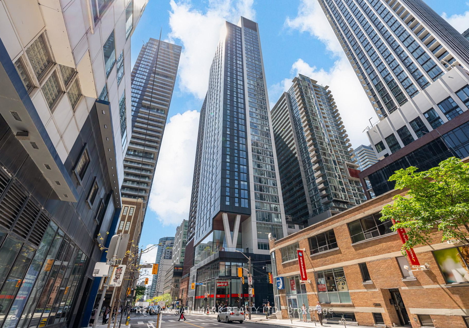 357-king-street-w-toronto-ontario-c13468008