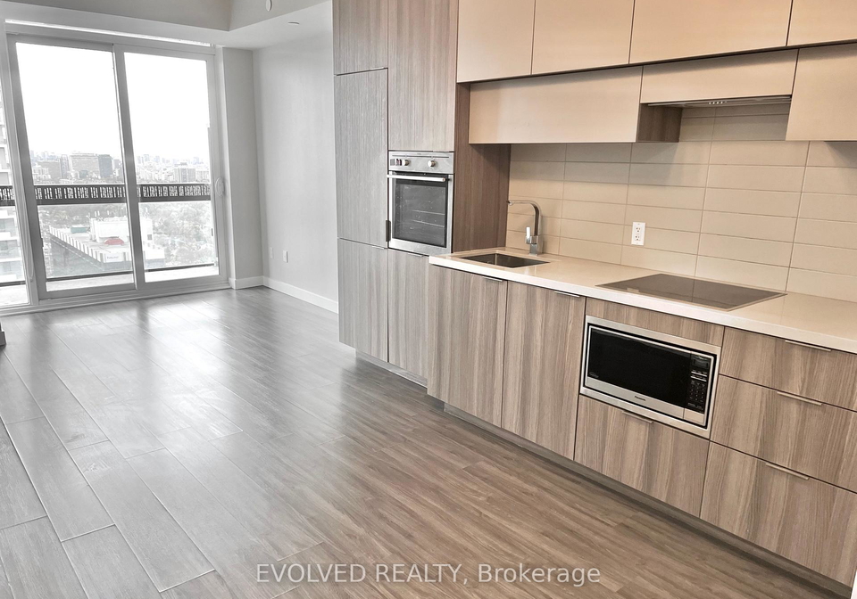 8-eglinton-avenue-e-toronto-ontario-c13468014