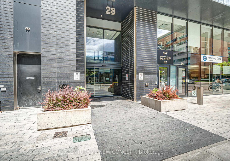 28-wellesley-street-e-toronto-ontario-c13468032