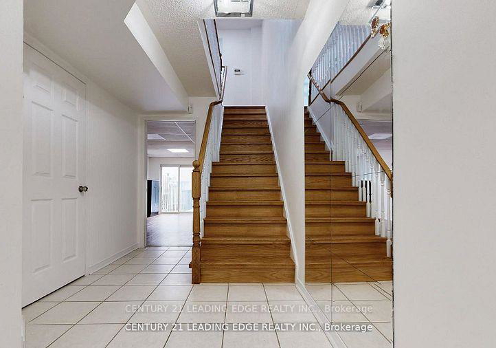 38-rumi-crescent-north-york-ontario-c13468220