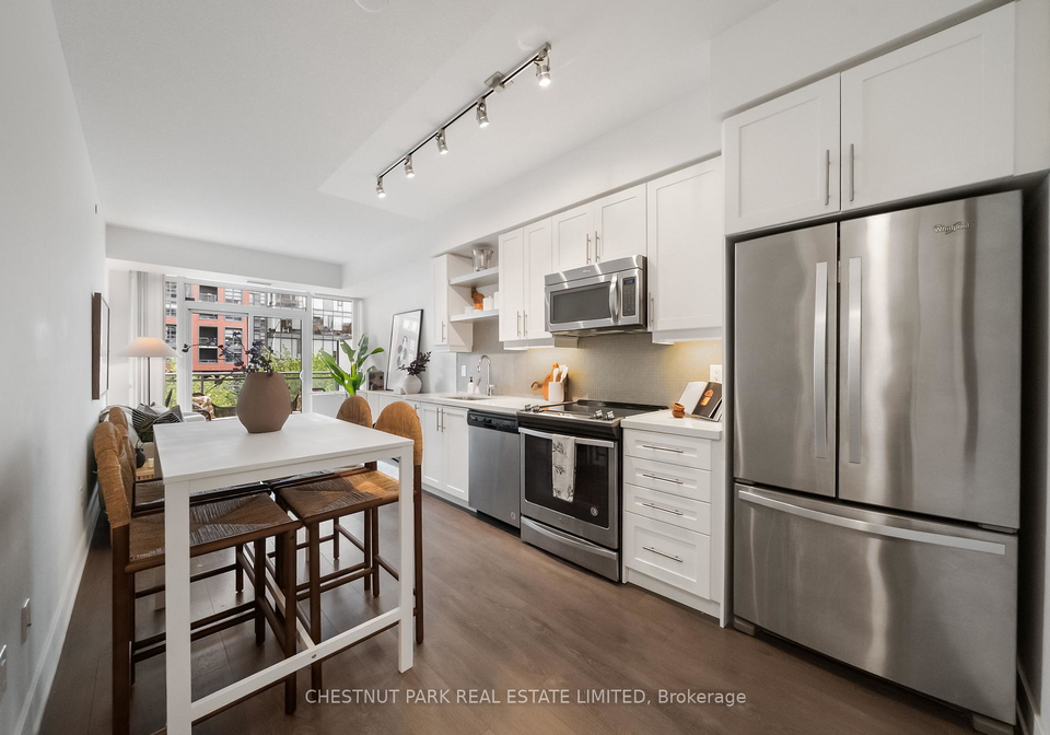525-adelaide-street-w-toronto-ontario-c13468262