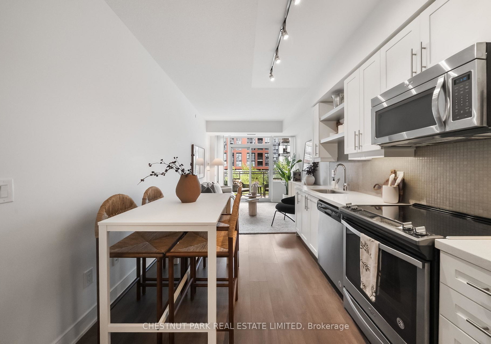 525-adelaide-street-w-toronto-ontario-c13468262