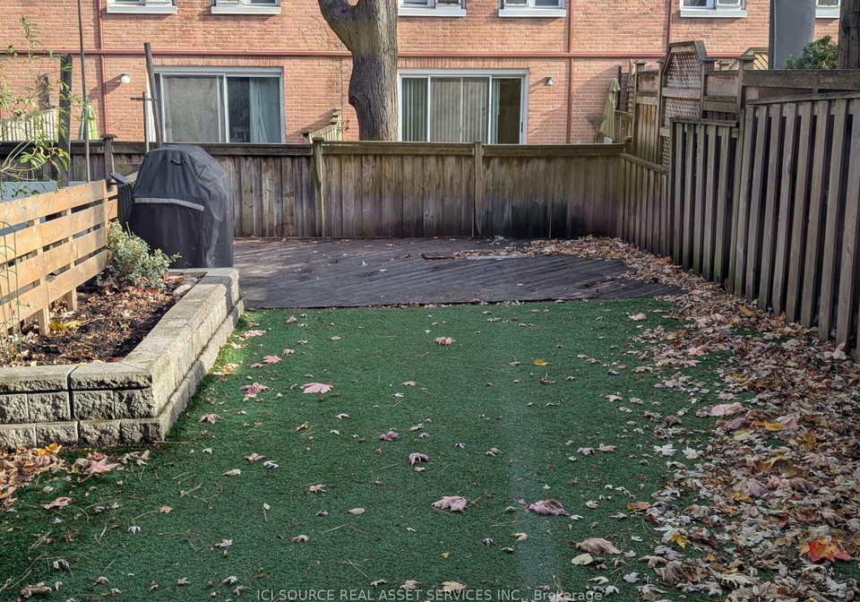 17-douville-court-toronto-ontario-c13468302