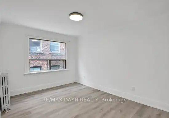 917-st-clair-avenue-w-toronto-ontario-c13468420
