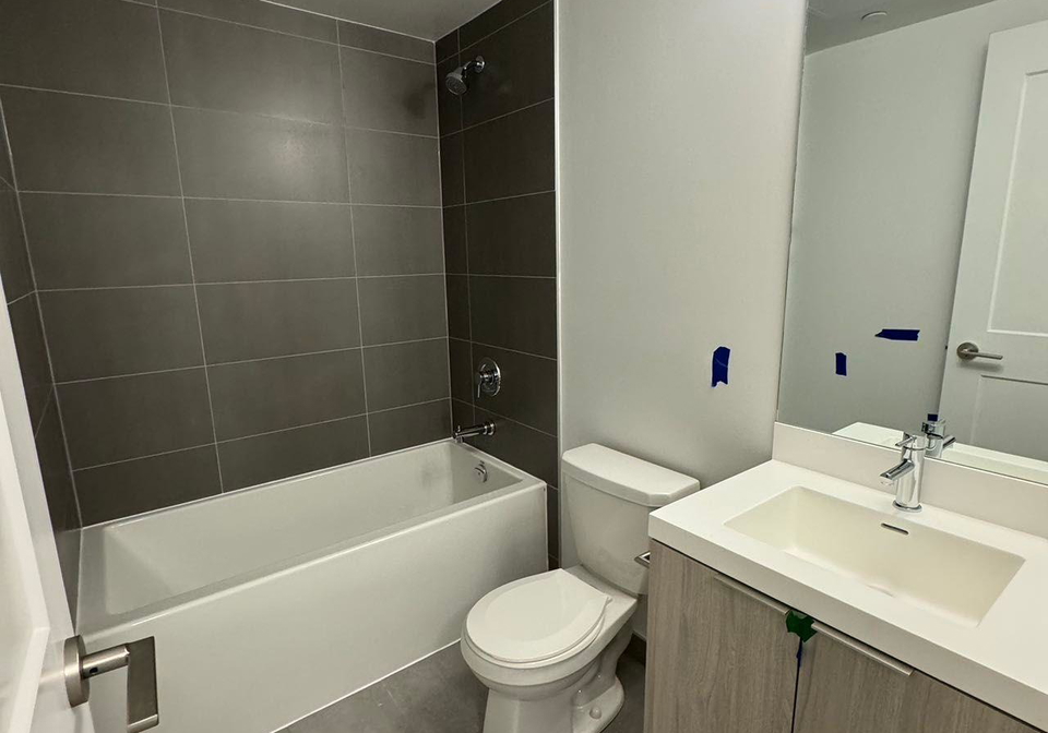 8-widmer-street-toronto-ontario-c13468510