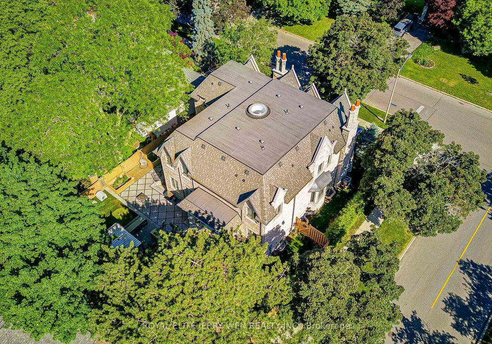 300-upper-highland-crescent-north-york-ontario-c13468722