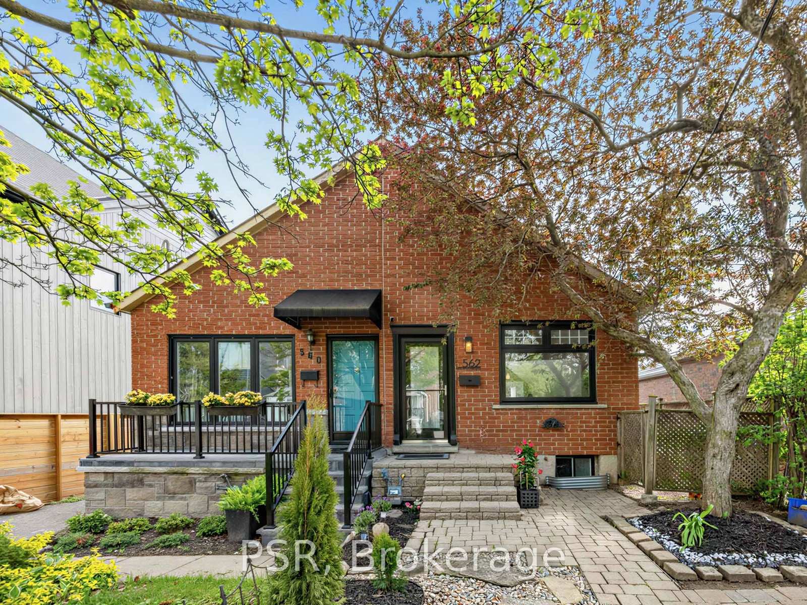 562-arlington-avenue-toronto-ontario-c13468754