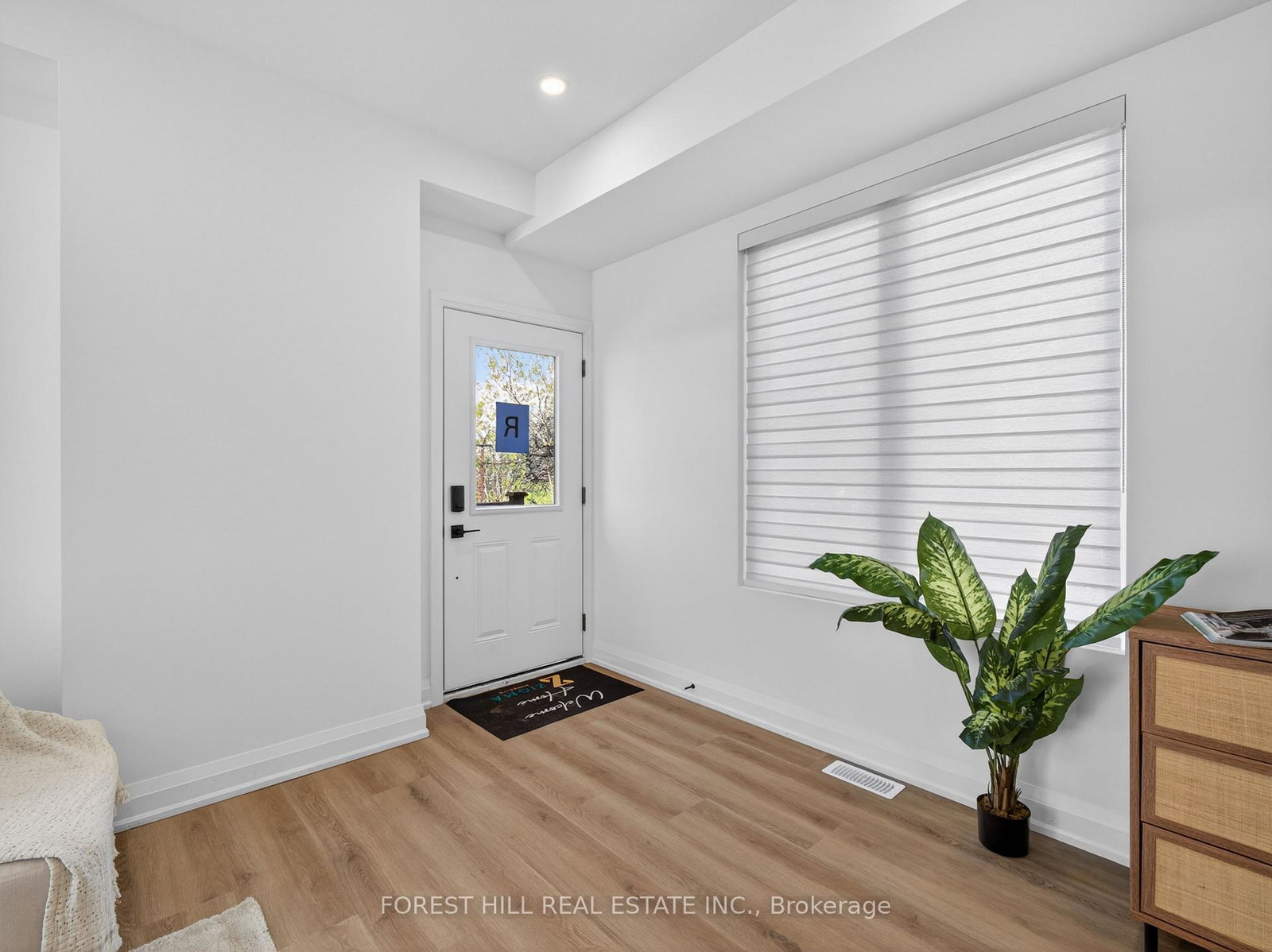 1-dunsmore-gardens-toronto-ontario-c13468958