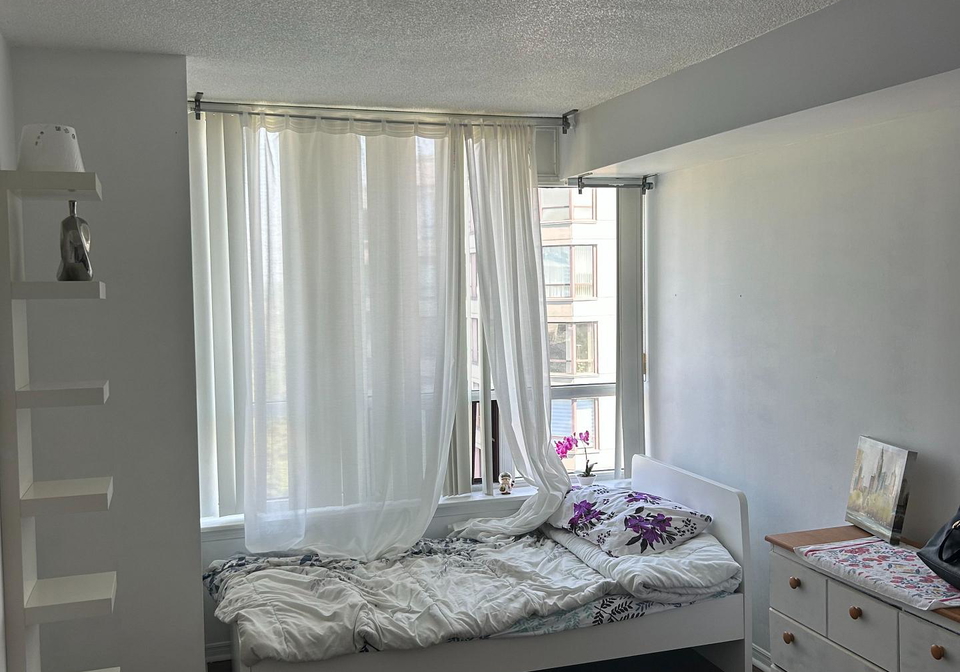 91-townsgate-drive-toronto-ontario-c13469252