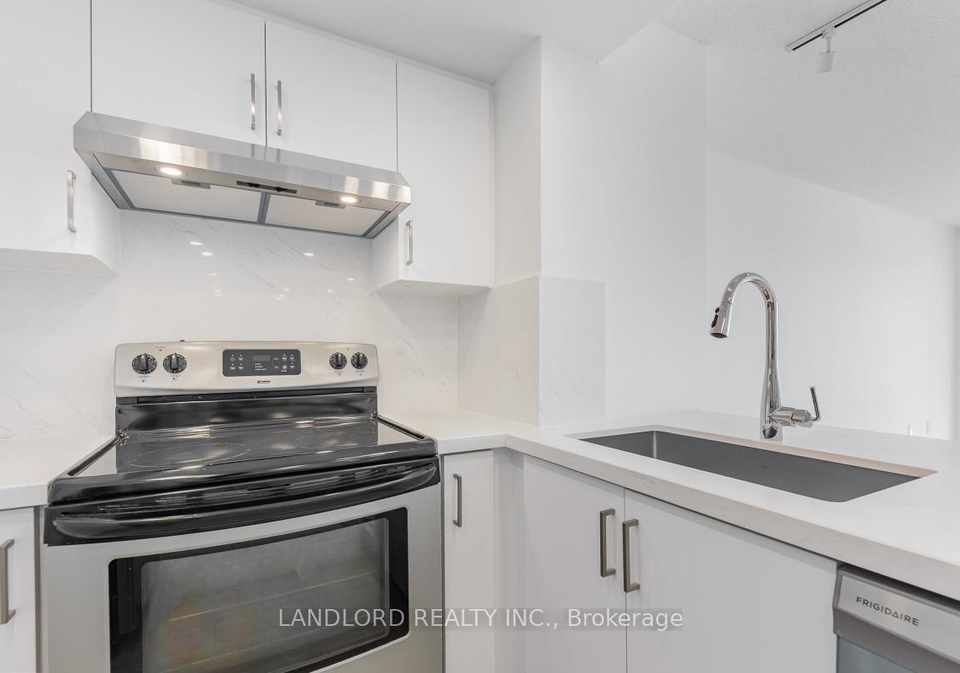 725-king-street-w-toronto-ontario-c13469362