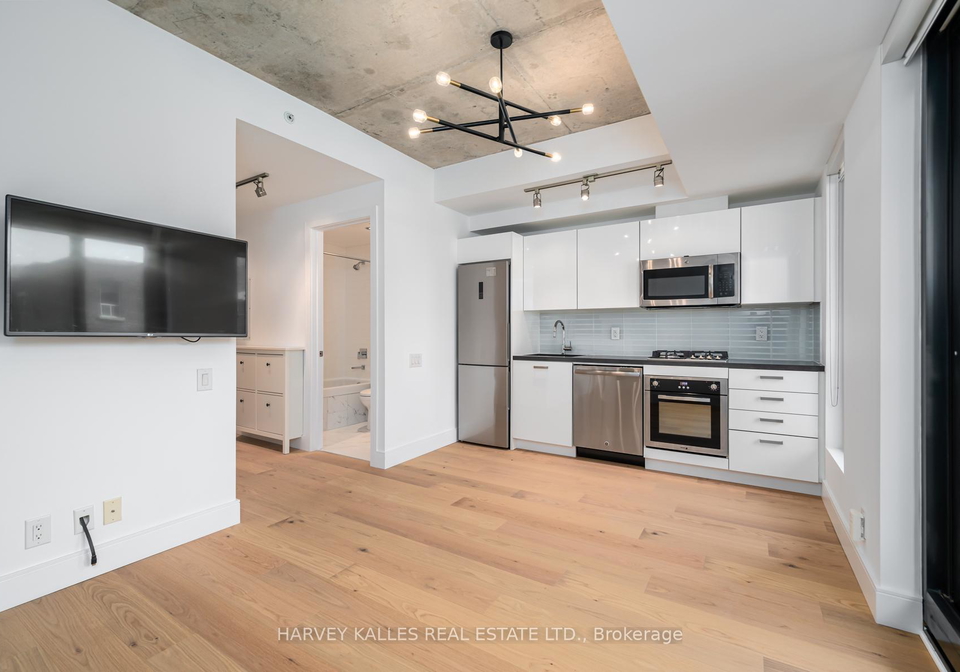 11-charlotte-street-toronto-ontario-c13469382