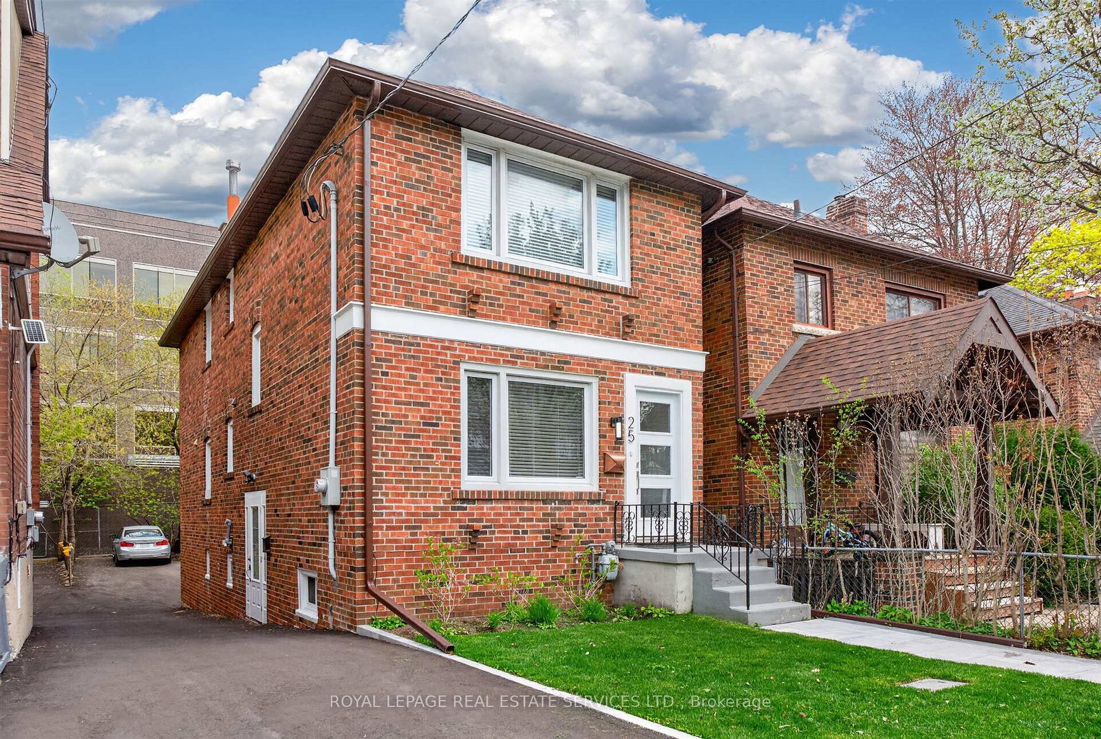 25-lorindale-avenue-toronto-ontario-c13469400