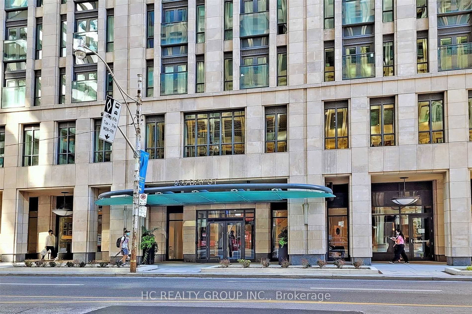 955-bay-street-w-toronto-ontario-c13469508
