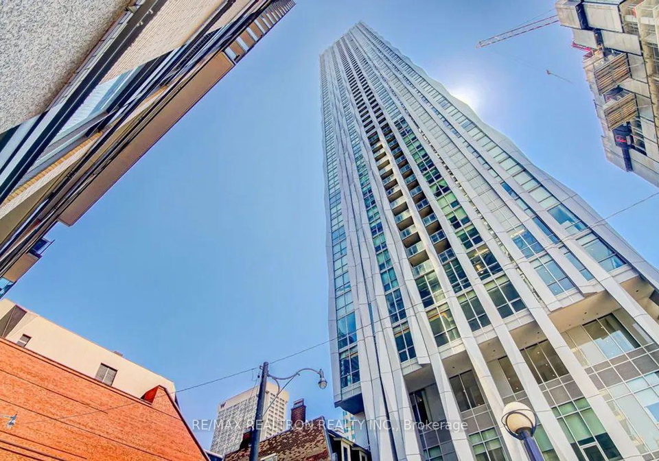 1-yorkville-avenue-toronto-ontario-c13469622