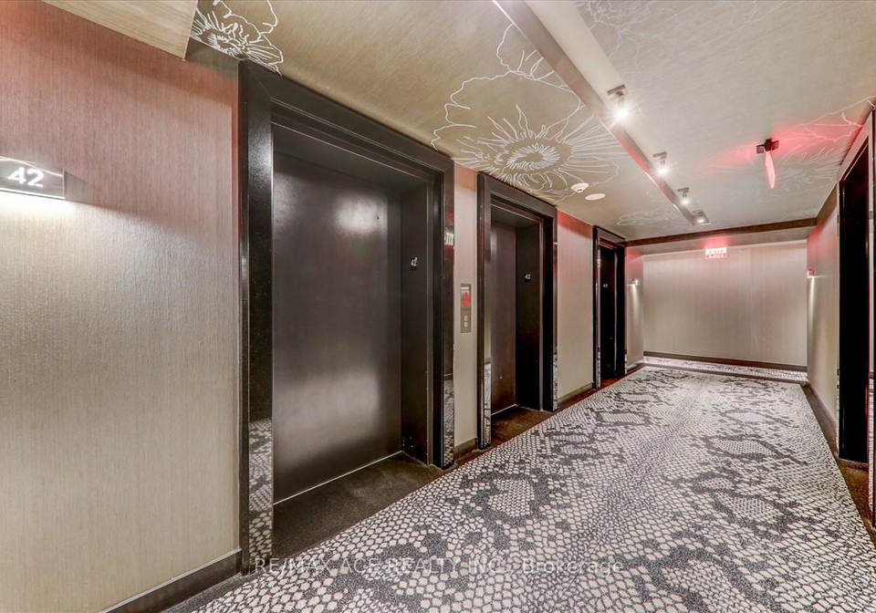 65-st-mary-street-toronto-ontario-c13469946