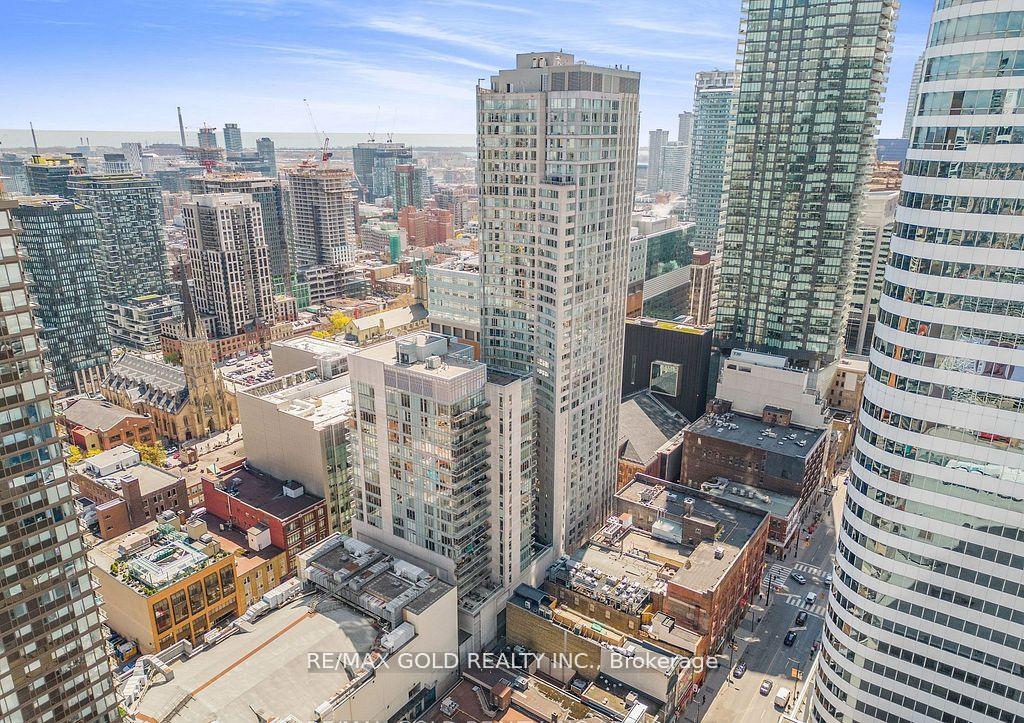 200-victoria-street-toronto-ontario-c13470098