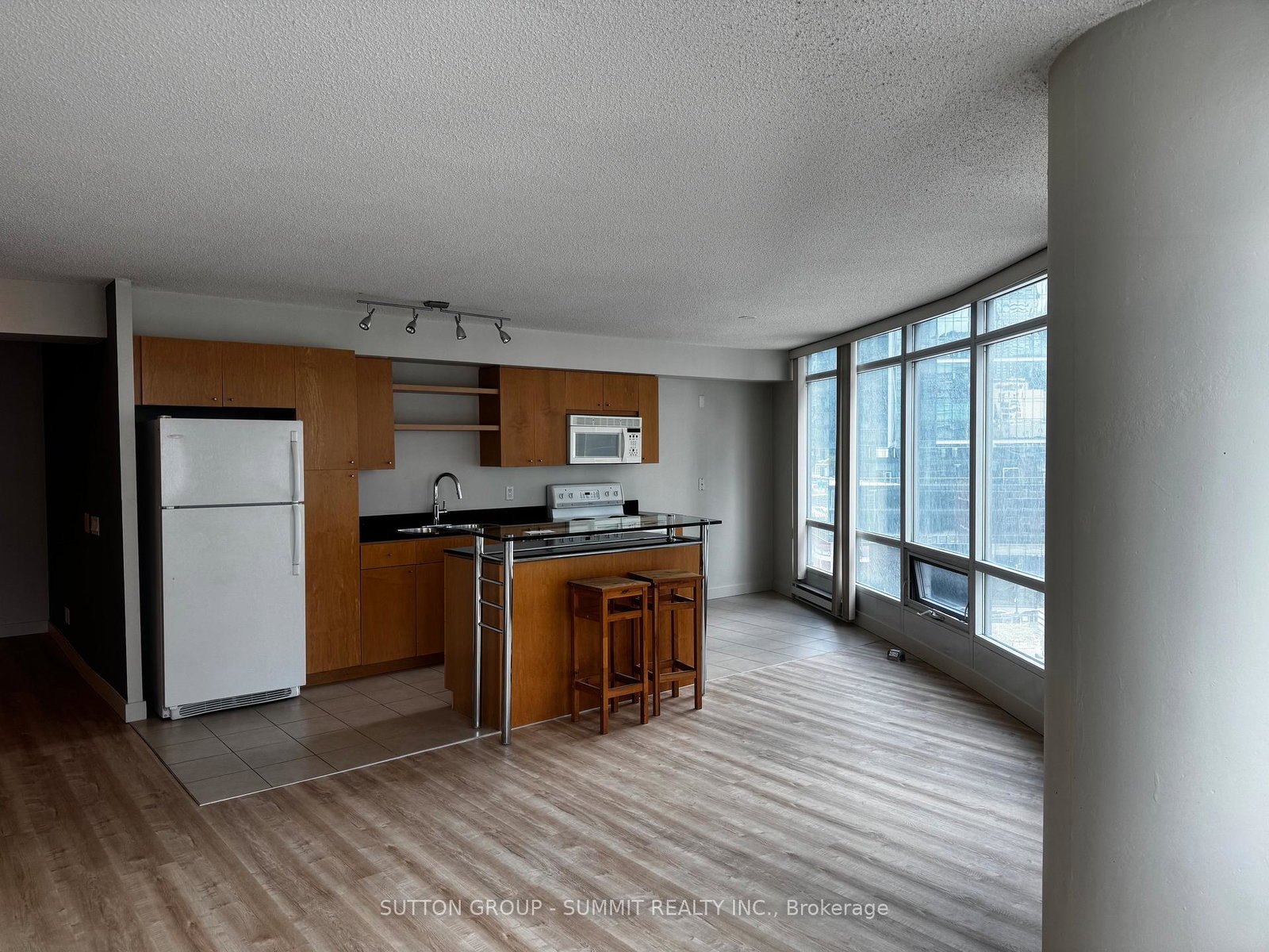 373-front-street-w-toronto-ontario-c13470162