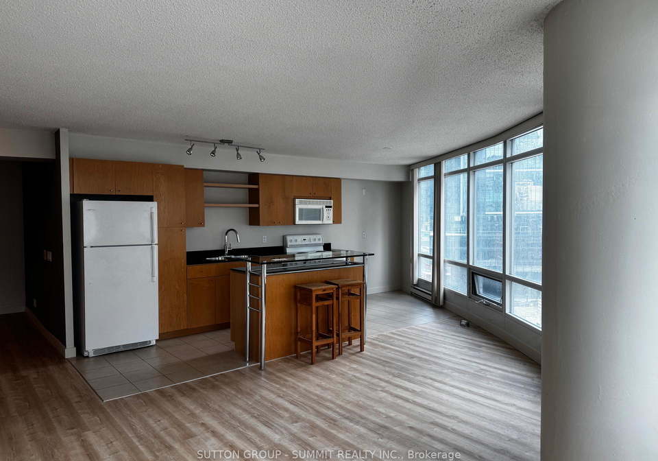 373-front-street-w-toronto-ontario-c13470162