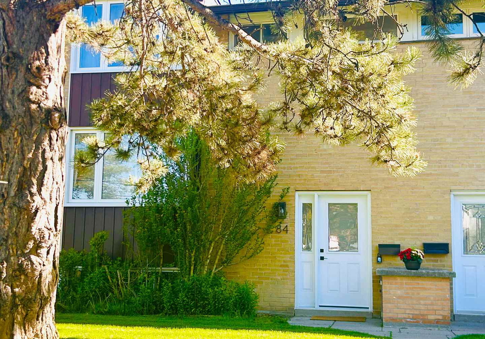 84-barber-greene-road-north-york-ontario-c13470206