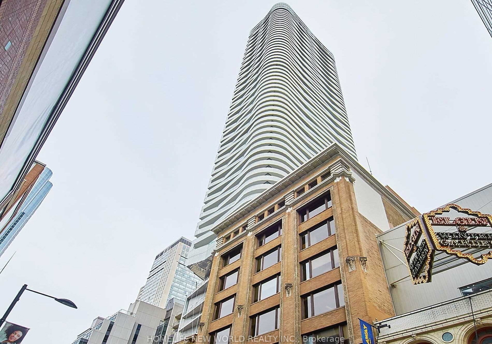 197-yonge-street-toronto-ontario-c13470266