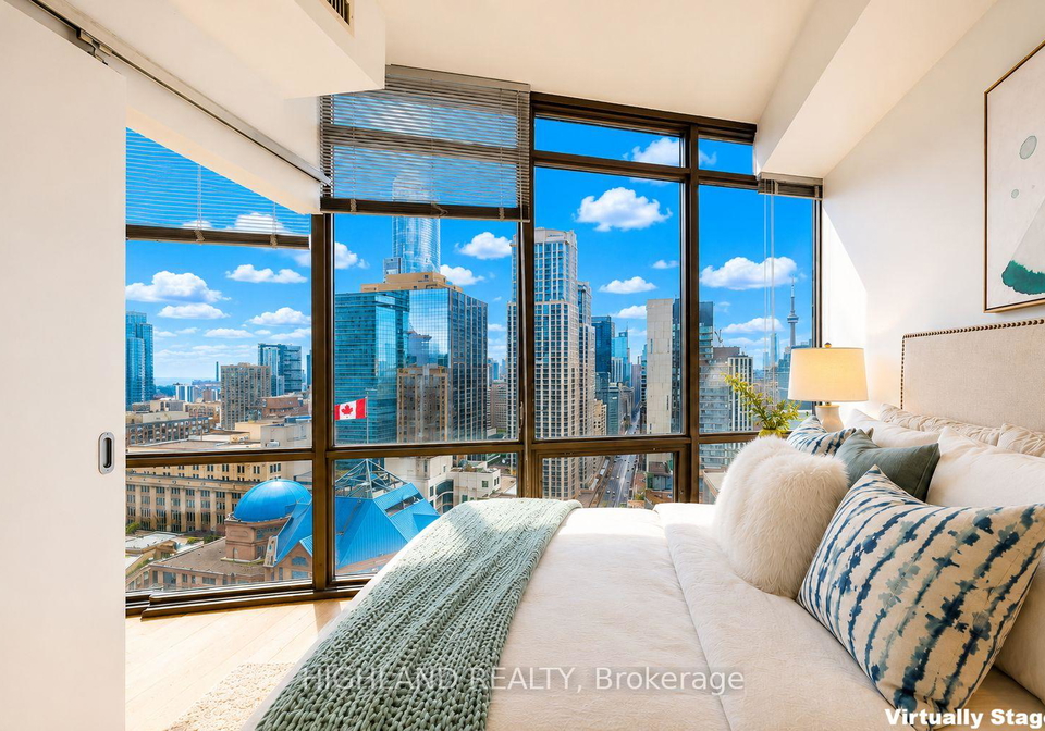 832-bay-street-toronto-ontario-c13470468