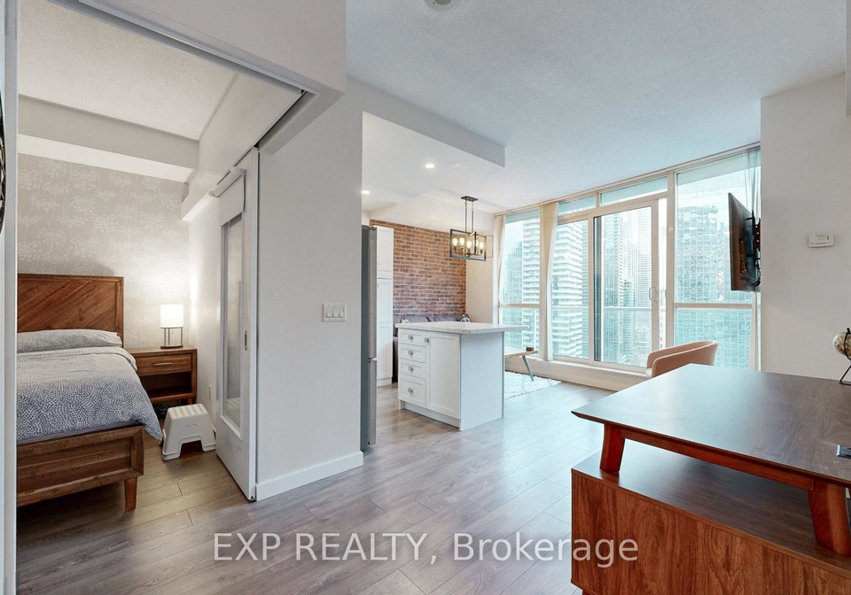 8-york-street-toronto-ontario-c13470510