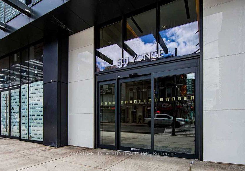 501-yonge-street-toronto-ontario-c13470648