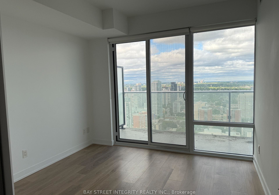 501-yonge-street-toronto-ontario-c13470648