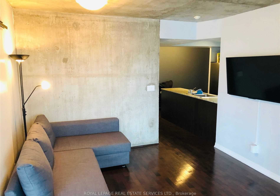 22-wellesley-street-e-toronto-ontario-c13470684
