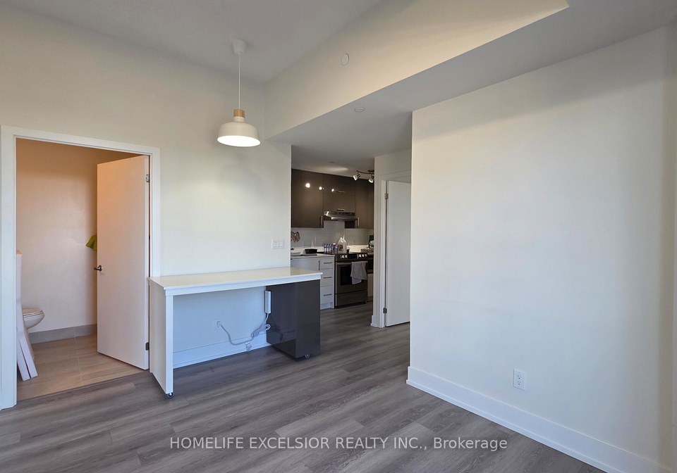 188-fairview-mall-drive-north-york-ontario-c13470794