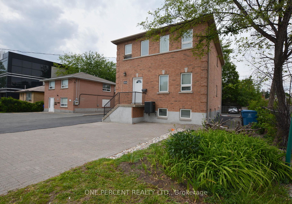 204-sheppard-avenue-w-toronto-ontario-c13470830