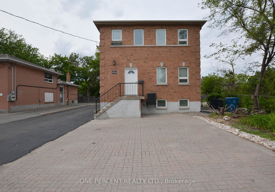 204-sheppard-avenue-w-toronto-ontario-c13470830