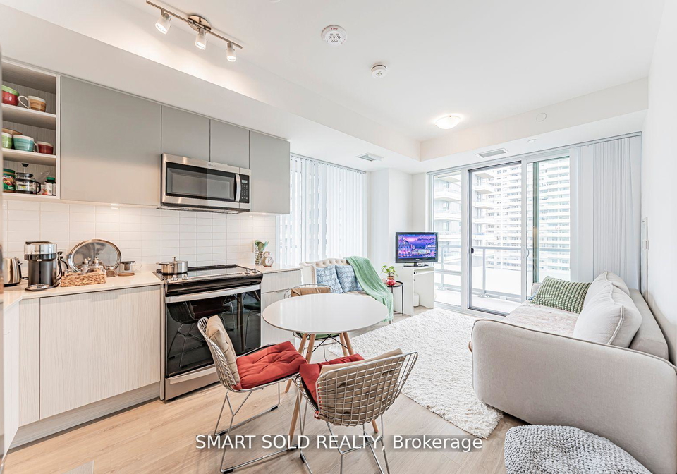 25-holly-street-toronto-ontario-c13470884