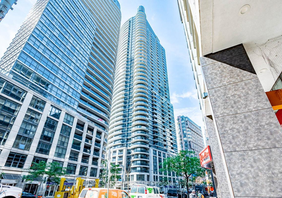 21-carlton-street-toronto-ontario-c13471248