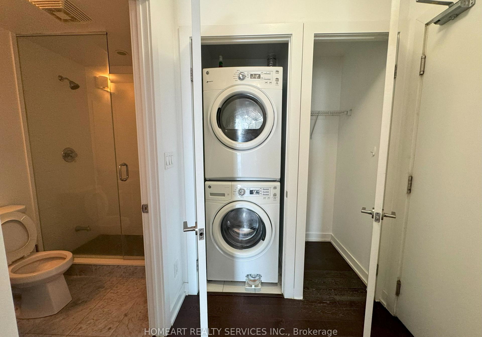 20-bruyeres-mews-toronto-ontario-c13471260