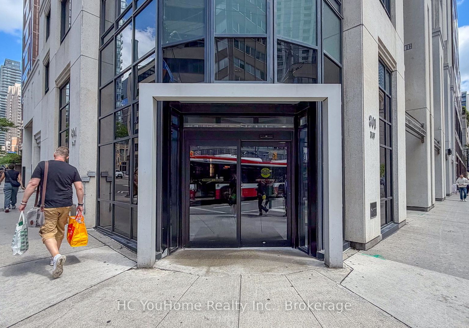 801-bay-street-toronto-ontario-c13471412
