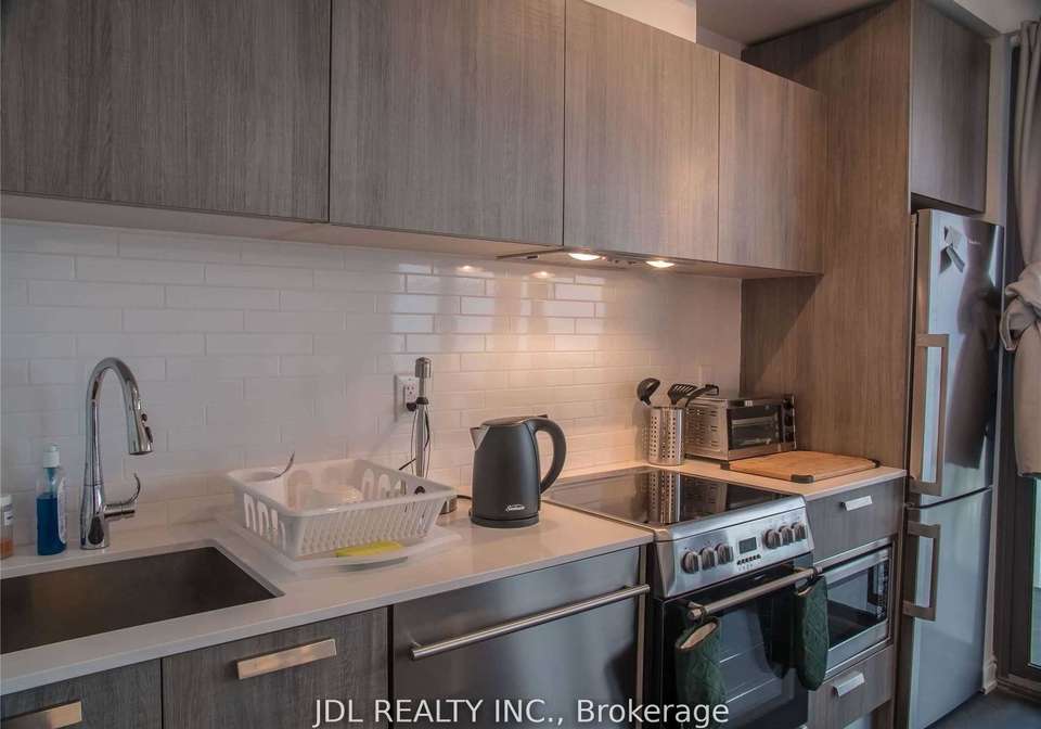 50-charles-street-e-toronto-ontario-c13471482