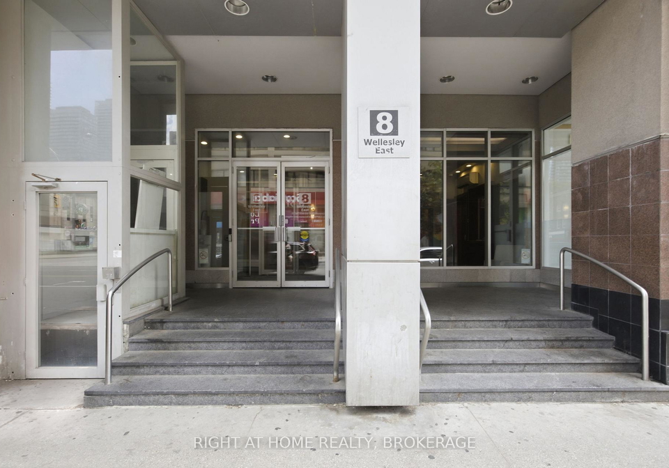 8-wellesley-street-e-toronto-ontario-c13471574