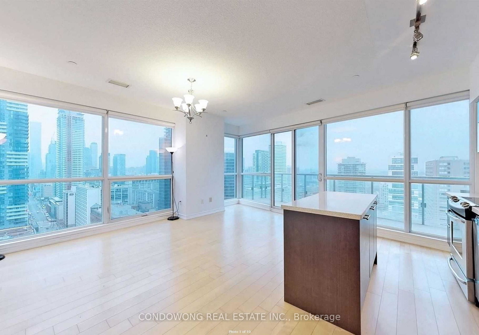 386-yonge-street-toronto-ontario-c13471618