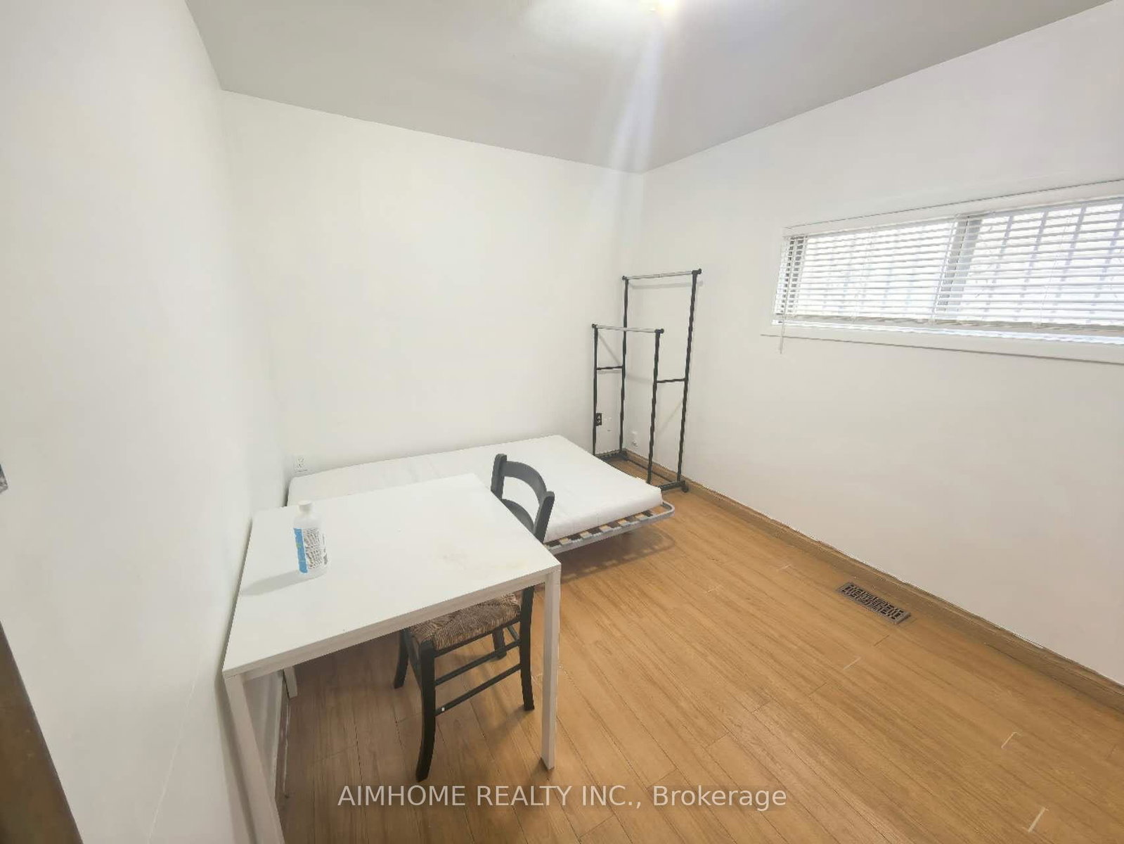 137a-markham-street-toronto-ontario-c13471632