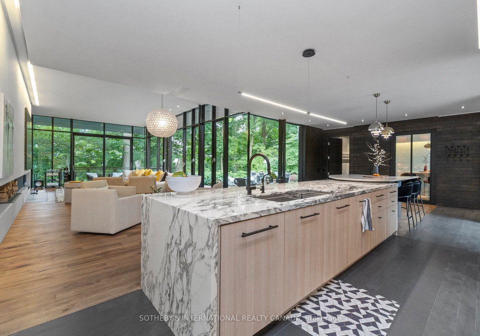 95-riverview-drive-toronto-ontario-c13471658