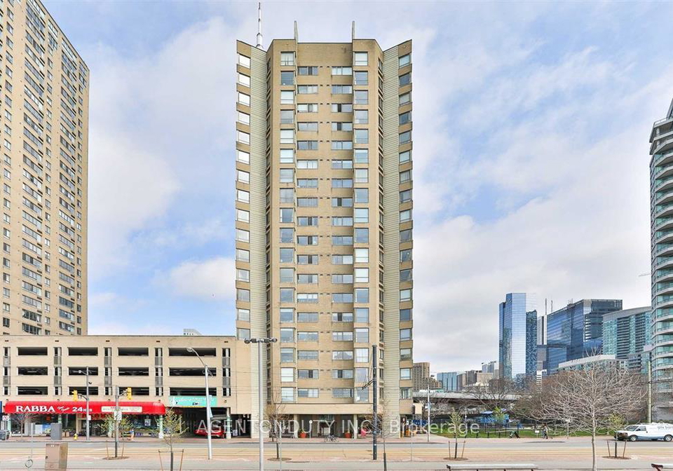 250-queens-quay-w-toronto-ontario-c13471746