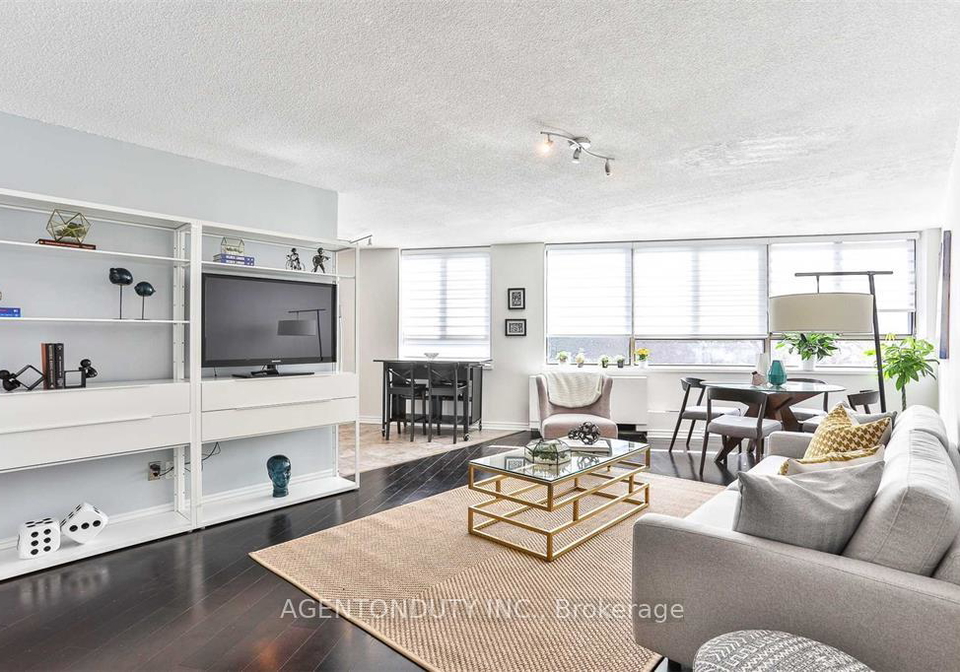 250-queens-quay-w-toronto-ontario-c13471746