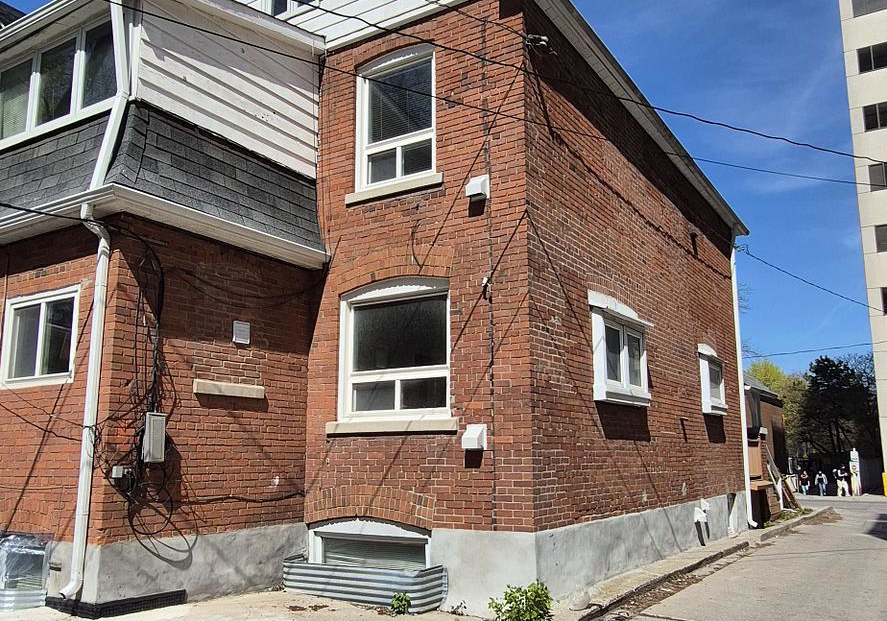 6-ferndale-avenue-toronto-ontario-c13471754