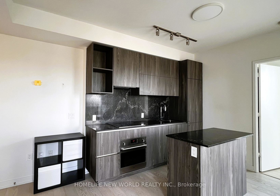 1-yorkville-avenue-toronto-ontario-c13471762