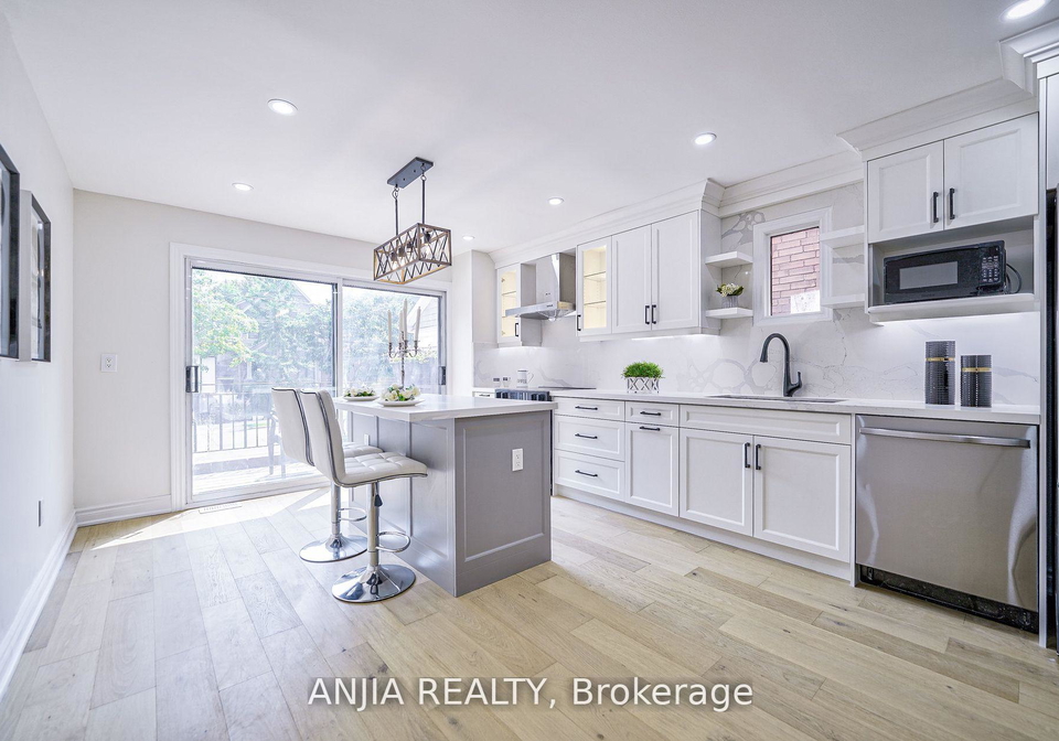 322-hillsdale-avenue-e-toronto-ontario-c13471788