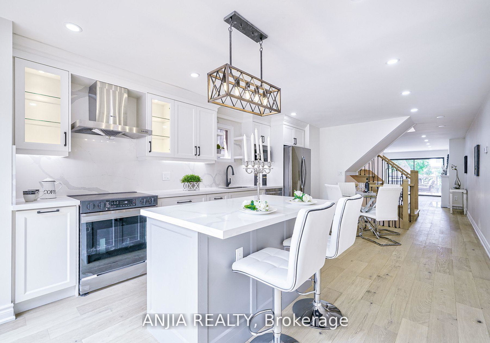 322-hillsdale-avenue-e-toronto-ontario-c13471788