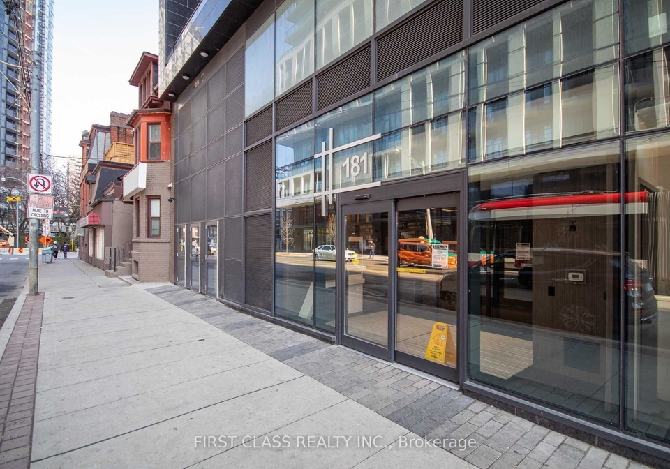 181-dundas-street-e-toronto-ontario-c13471844